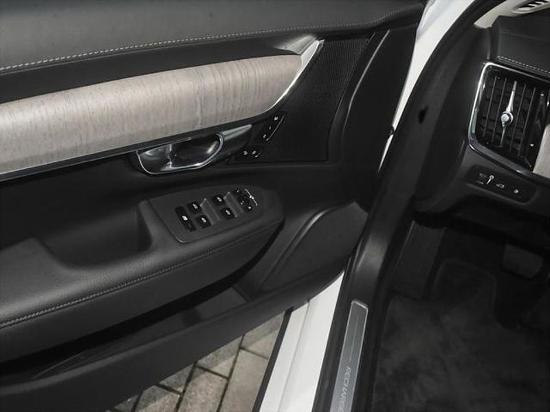Volvo V90 Recharge T6 AWD Inscription Pano-Dach 360°Ca